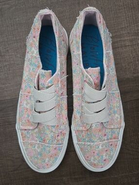 Blowfish Pastel Floral Low-Top Sneakers